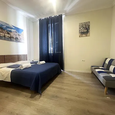 Giovanni's Place בית הארחה *